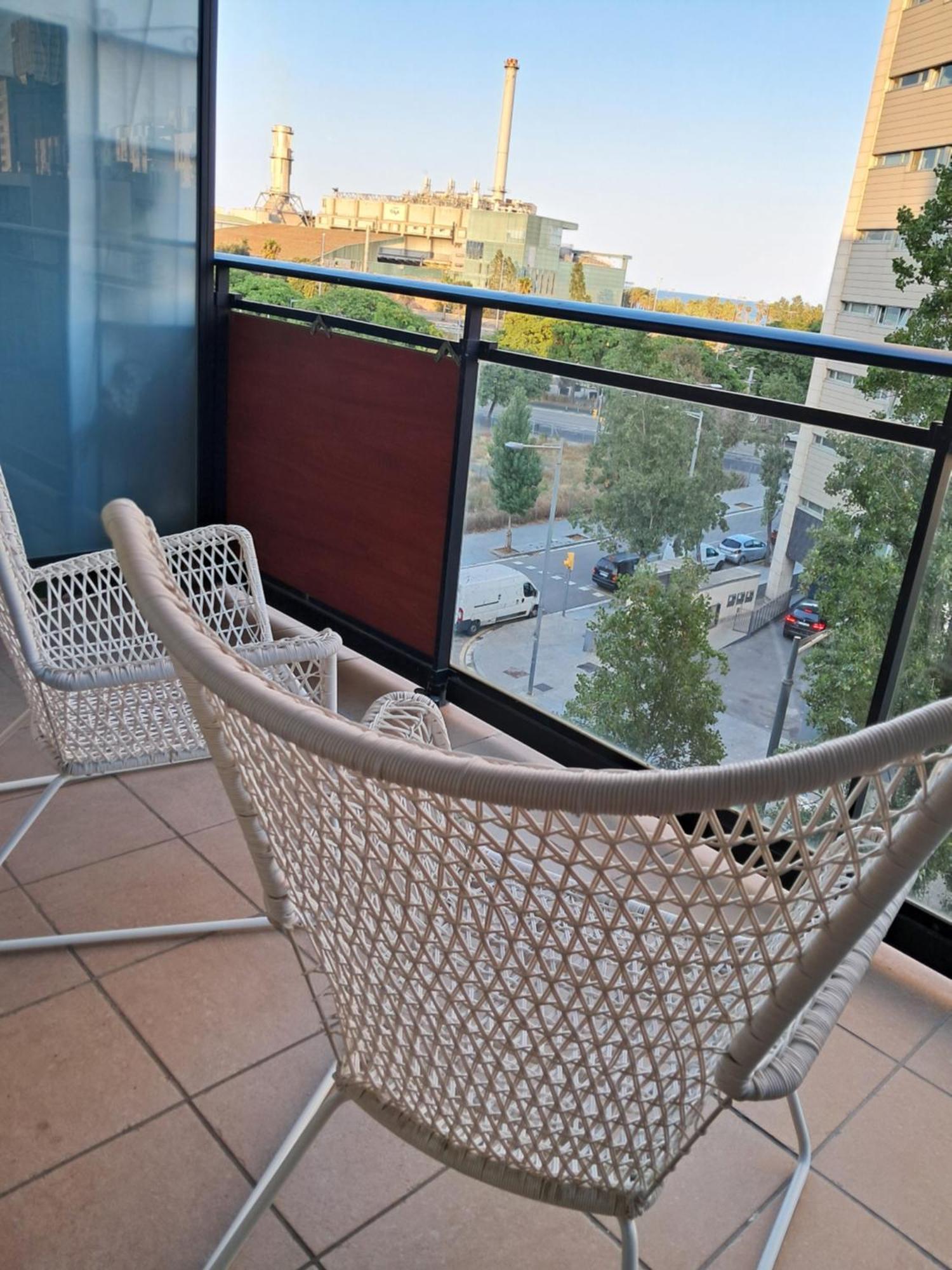 Modern Apartment, With Parking, Close To The Beach!! Sant Adrià de Besòs Rum bild